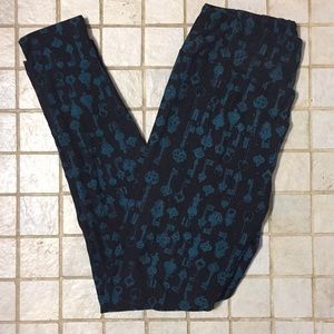 NWOT LuLaRoe Legging OS